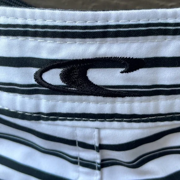 O’Neill Striped Board Shorts - Picture 6 of 7
